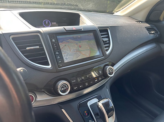 Honda CR-V 30 of 30