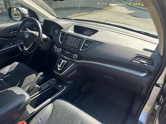 Honda CR-V 14 of 30
