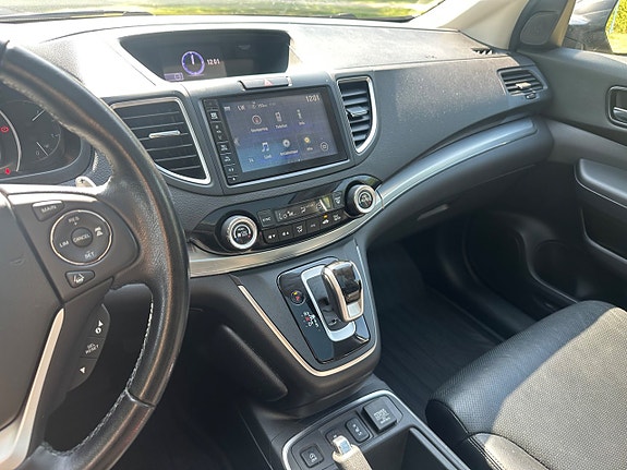 Honda CR-V 27 of 30