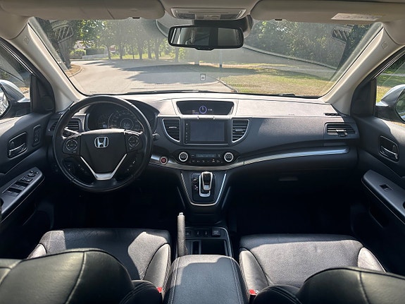Honda CR-V 15 of 30
