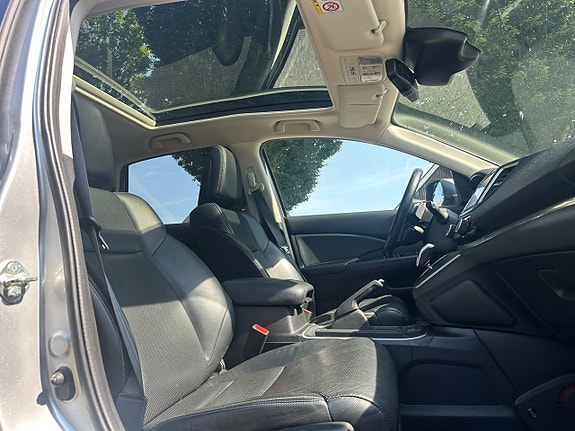 Honda CR-V 13 of 30