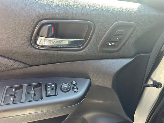 Honda CR-V 22 of 30