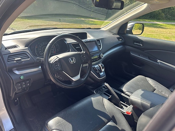 Honda CR-V 10 of 30