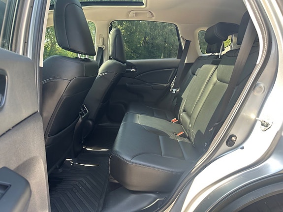 Honda CR-V 11 of 30