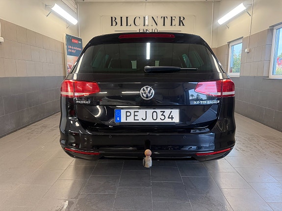 Volkswagen Passat 6 of 30