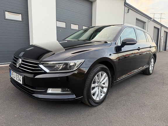 Volkswagen Passat 11 of 30