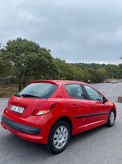 Peugeot 207 3 of 10