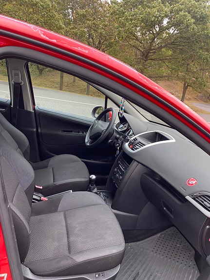 Peugeot 207 5 of 10