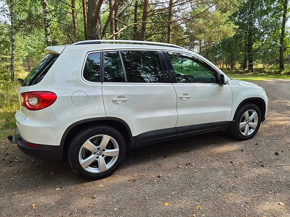 Volkswagen Tiguan 4 of 20