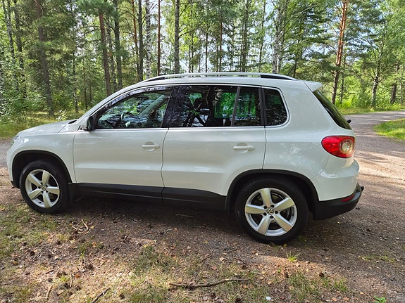 Volkswagen Tiguan 5 of 20