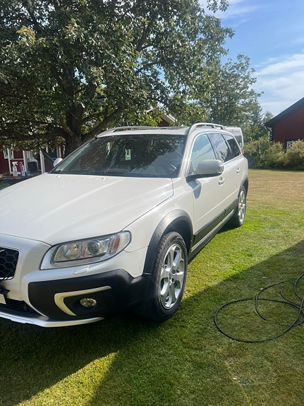 Volvo XC70 3 of 8