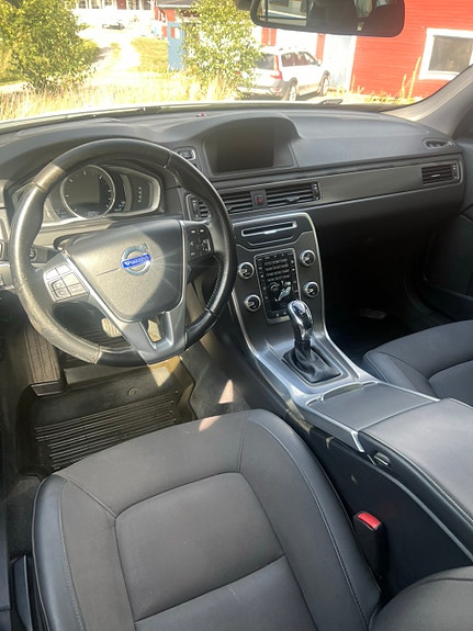 Volvo XC70 4 of 8