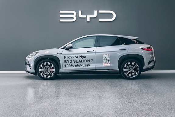 BYD Sealion 7 5 of 17