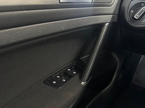 Volkswagen Golf I 13 of 24