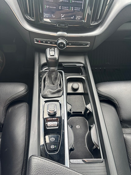 Volvo XC60 23 of 30