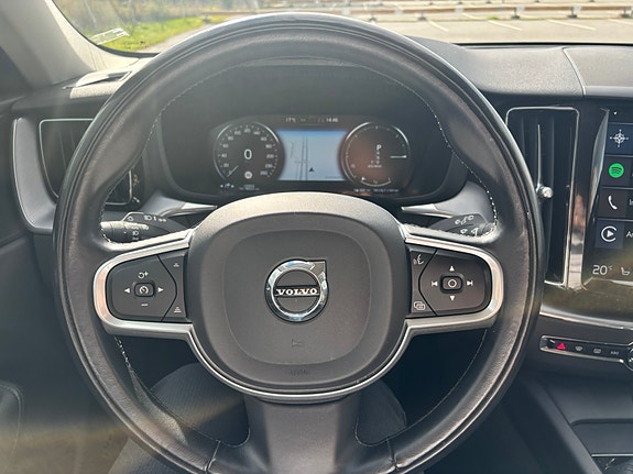 Volvo XC60 26 of 30