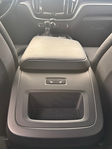Volvo XC60 24 of 30