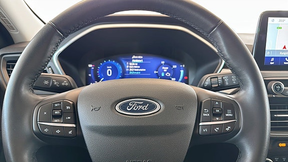 Ford Kuga 12 of 17