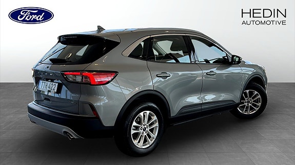 Ford Kuga 2 of 17