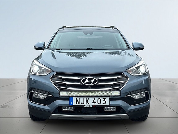 Hyundai Santa Fe 2 of 26
