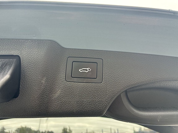 Hyundai Santa Fe 18 of 26