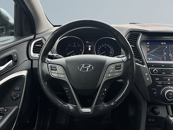 Hyundai Santa Fe 9 of 26
