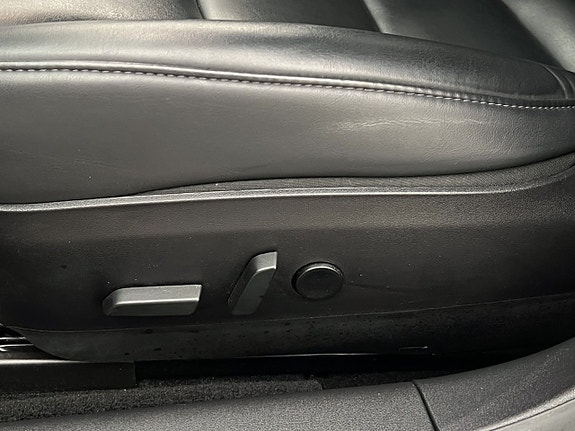 Tesla Model 3 12 of 30