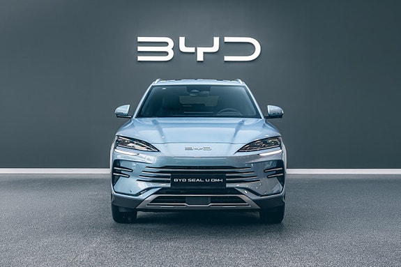 BYD Seal U 3 of 18