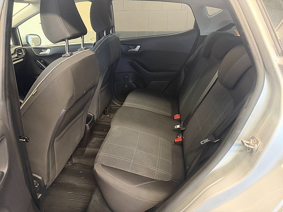 Ford Fiesta 16 of 18