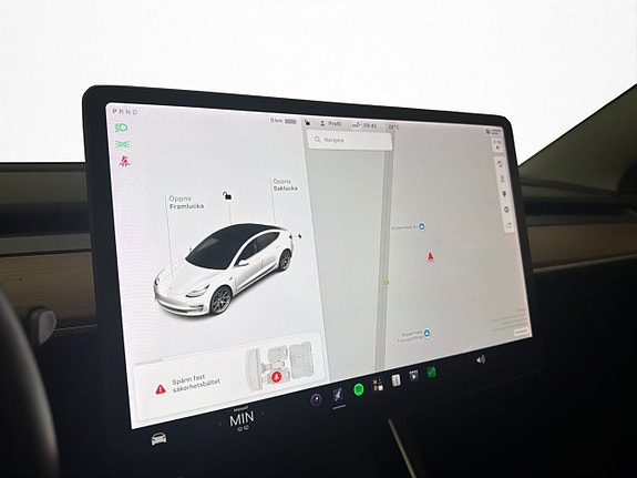 Tesla Model 3 16 of 30