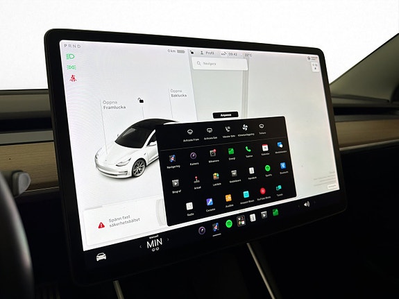 Tesla Model 3 17 of 30