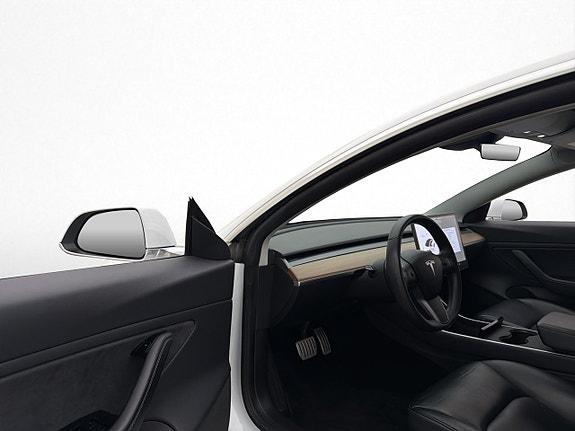 Tesla Model 3 10 of 30