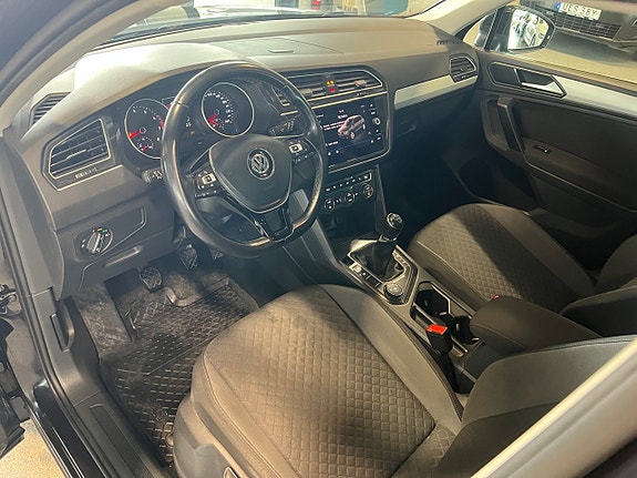 Volkswagen Tiguan 17 of 21