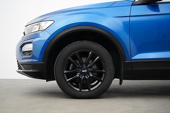Volkswagen T-Roc 2 of 24