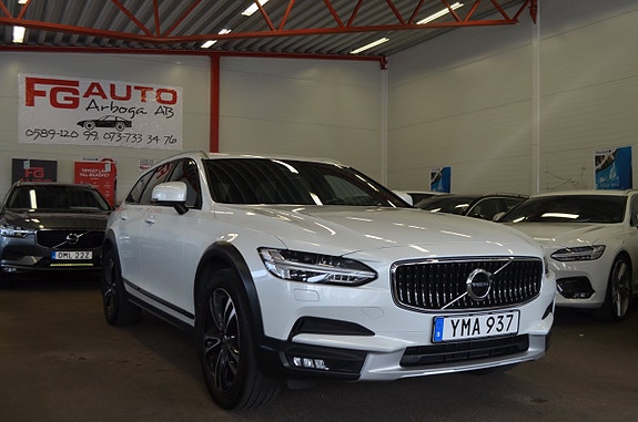 Volvo V90 Cross Country 14 of 27