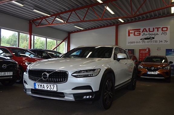 Volvo V90 Cross Country 12 of 27
