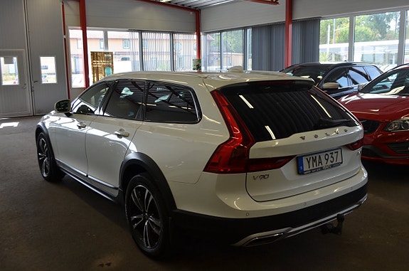 Volvo V90 Cross Country 16 of 27