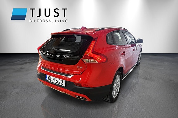 Volvo V40 Cross Country 6 of 19