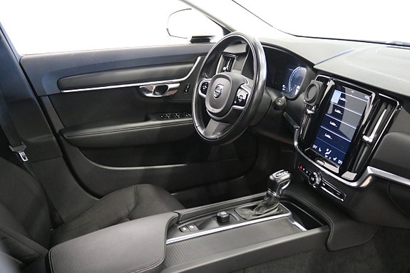 Volvo V90 8 of 23