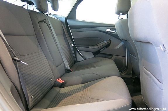 Ford Focus 9 of 20