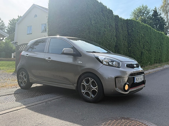 Kia Picanto 2 of 7