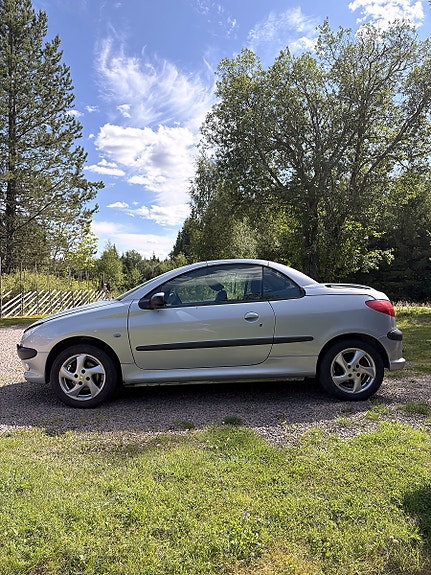 Peugeot 206 CC 3 of 9