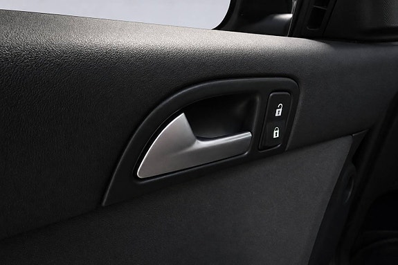 Volvo V50 18 of 27