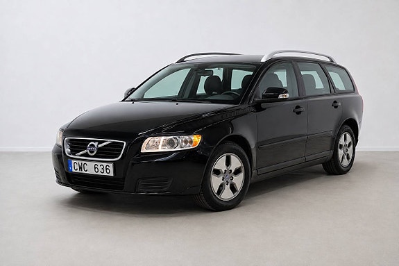 Volvo V50 4 of 27