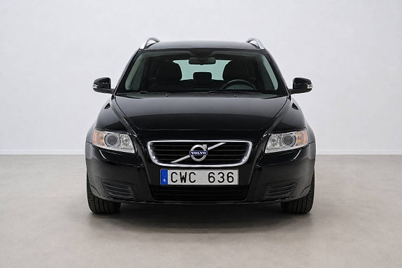 Volvo V50 3 of 27