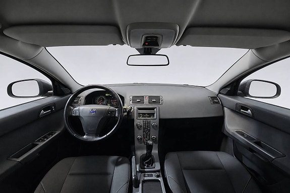 Volvo V50 13 of 27