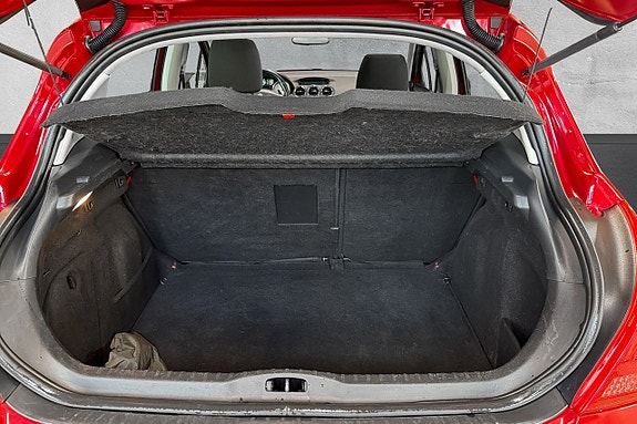 Peugeot 308 17 of 17