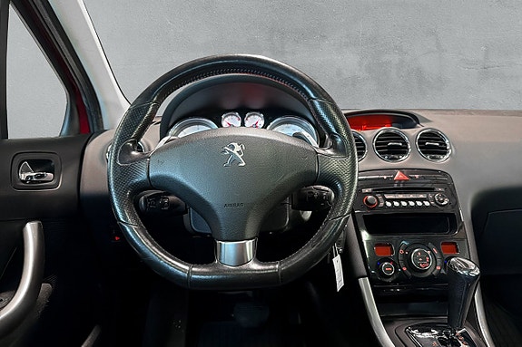 Peugeot 308 12 of 17