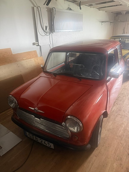 Austin Mini 2 of 4