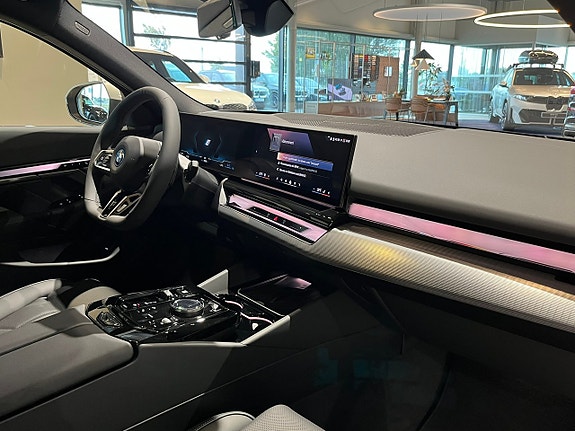 BMW 530e 16 of 20